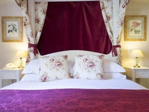 Cardynham House Hotel Stroud  Exterior photo